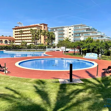 Apartbeach Juncos 1 Residencial La Pineda